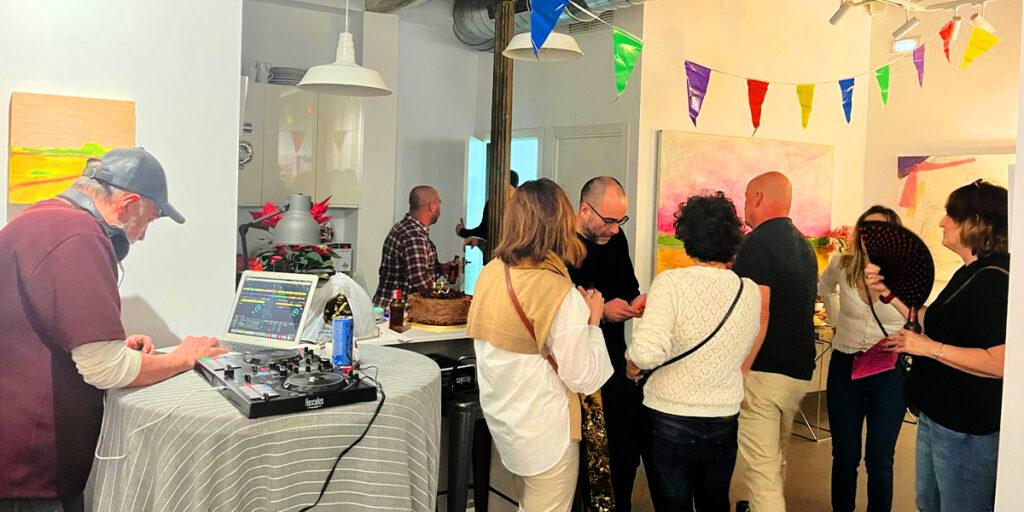 portada celebra un cumpleanos a lo grande en un local para eventos